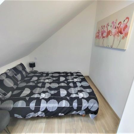 Appartement T3 YUCA Hyper centre d'ERNÉE Extérieur photo